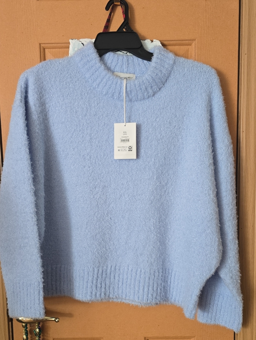 NWT. Light Baby Blue Cozy Fuzzy Women's Sweater Size 20 XXL